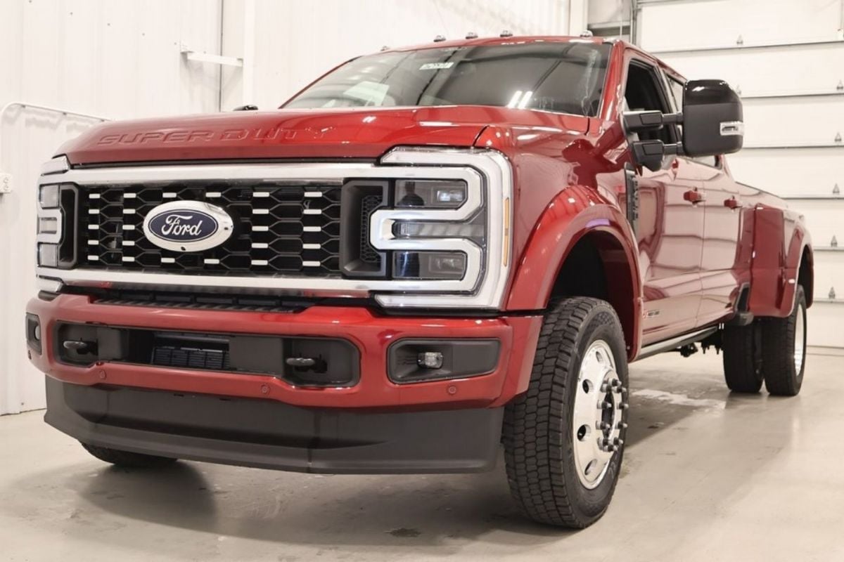 2026 Ford F450 platinum Ready For Conversion